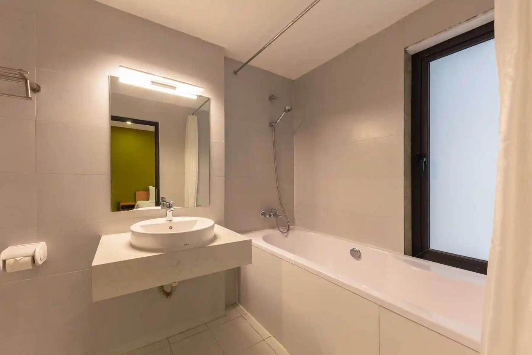 Hotel Azumaya Linh Lang Hanoi Exteriör bild