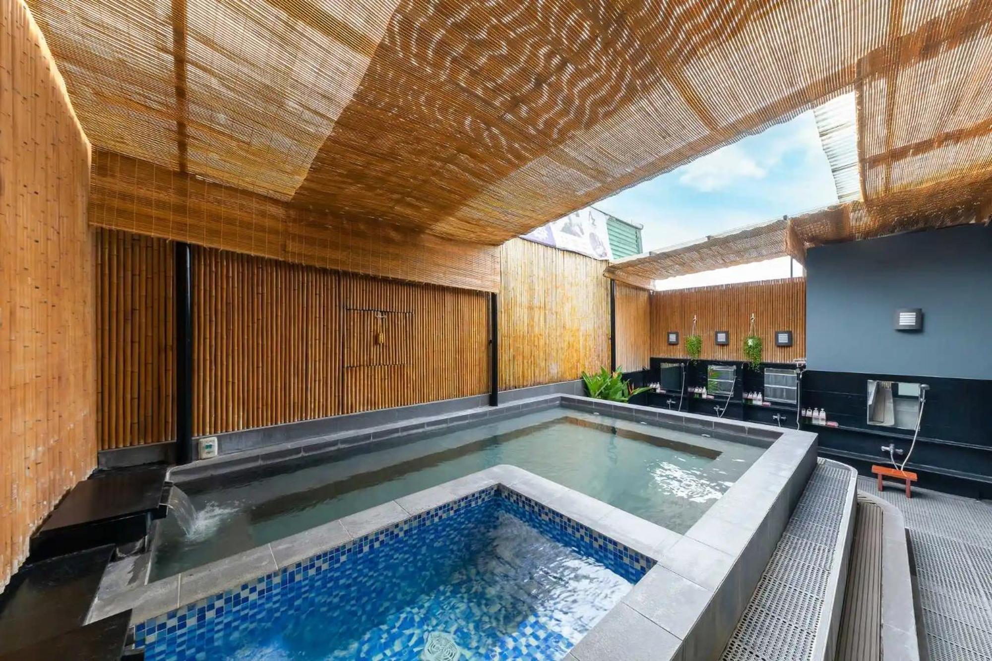 Hotel Azumaya Linh Lang Hanoi Exteriör bild