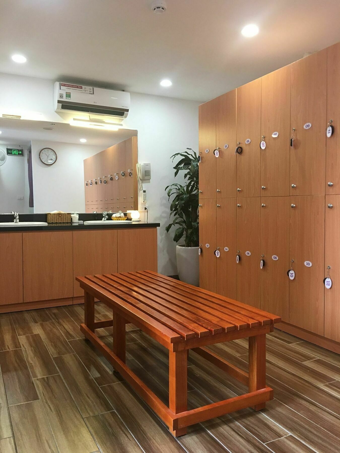 Hotel Azumaya Linh Lang Hanoi Exteriör bild